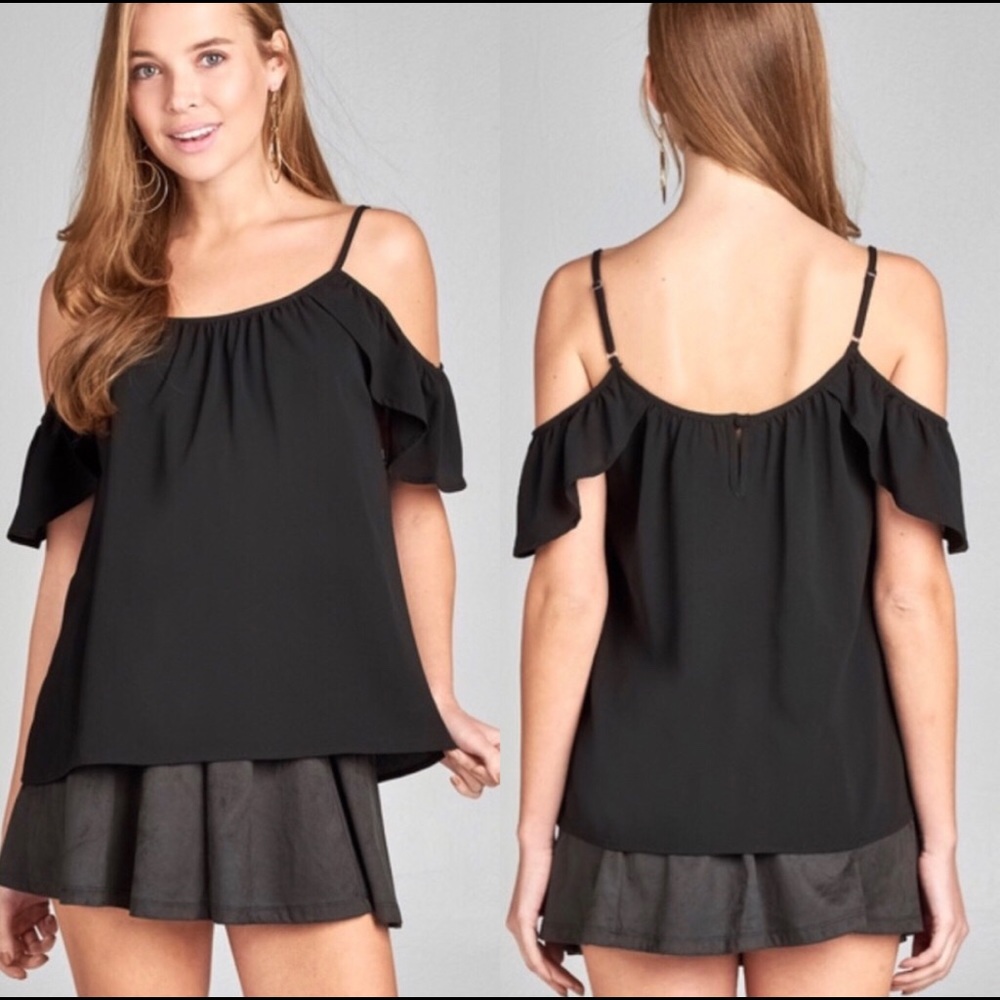 Open shoulder crepe woven Top - Picture 2 of 3